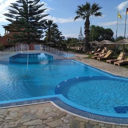 Hellens Village Almiros Beach Bagian luar foto