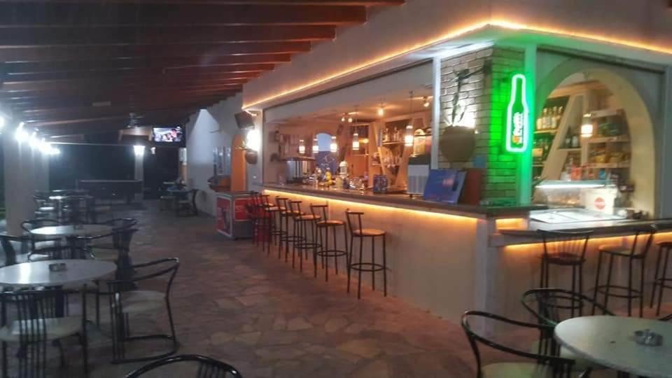 Hellens Village Almiros Beach Bagian luar foto