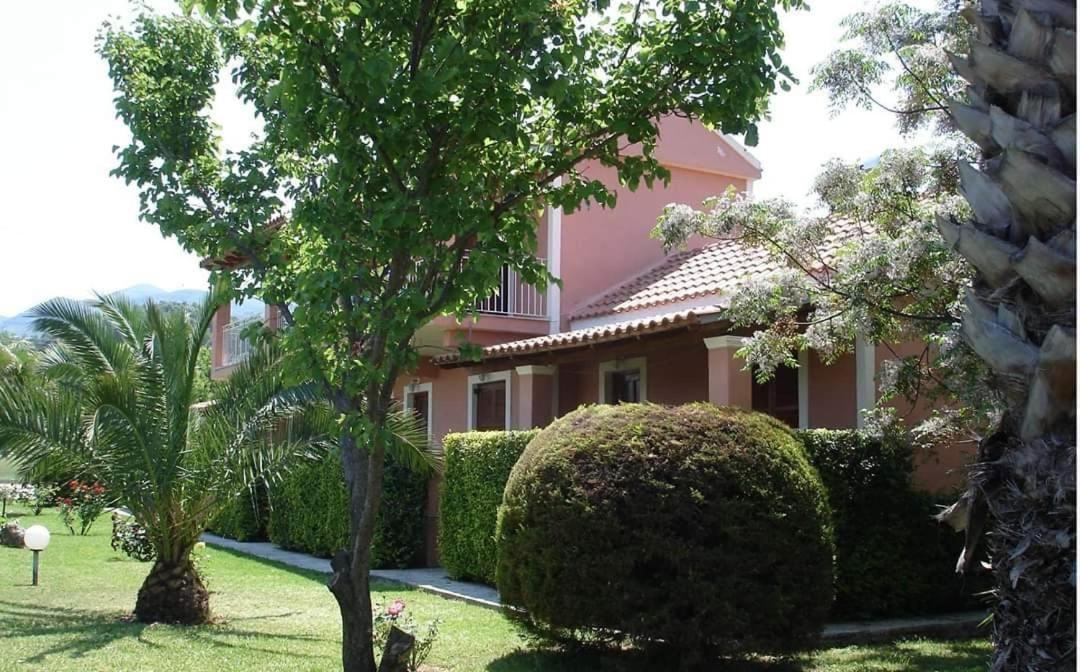 Hellens Village Almiros Beach Bagian luar foto