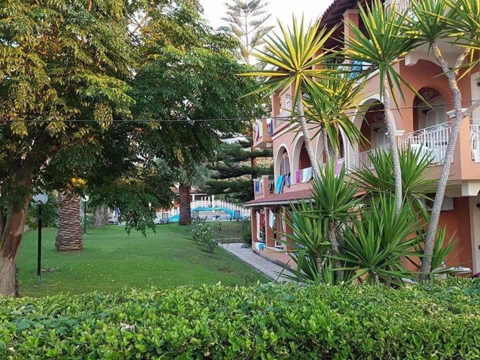 Hellens Village Almiros Beach Bagian luar foto
