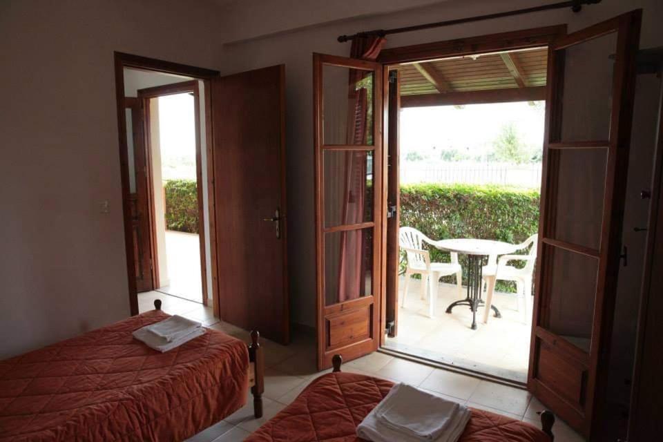 Hellens Village Almiros Beach Bagian luar foto