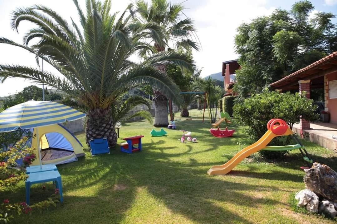 Hellens Village Almiros Beach Bagian luar foto